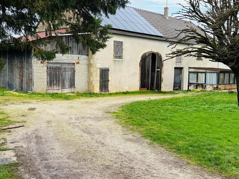 Maison - 188 m² - 8 pièces