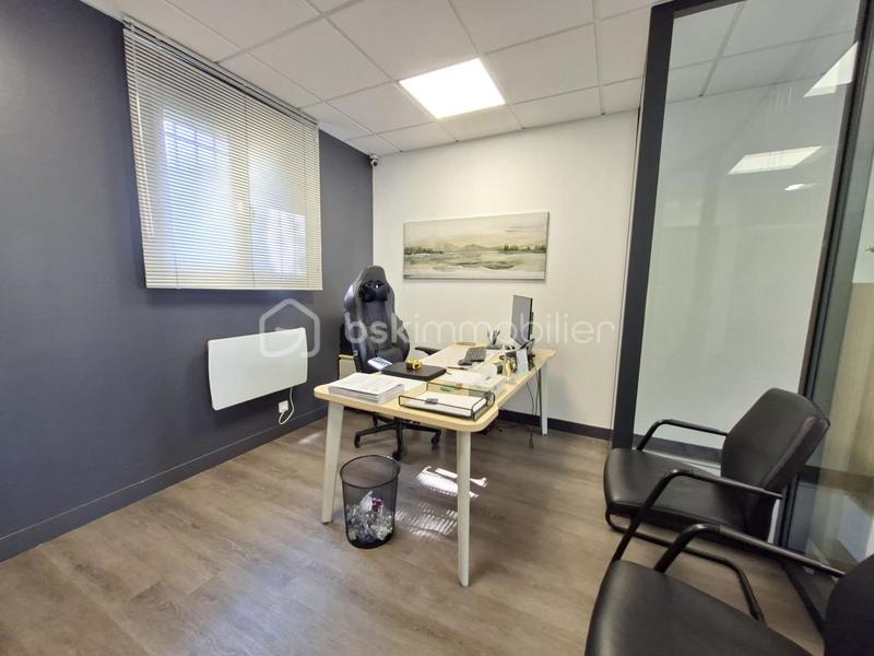 Local commercial - 78 m² - 4 pièces