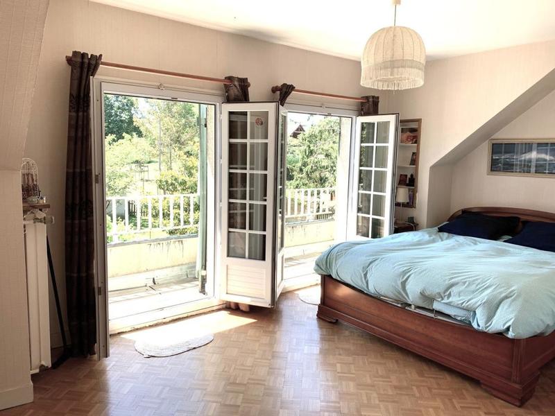 Pavillon - 150 m² - 5 pièces