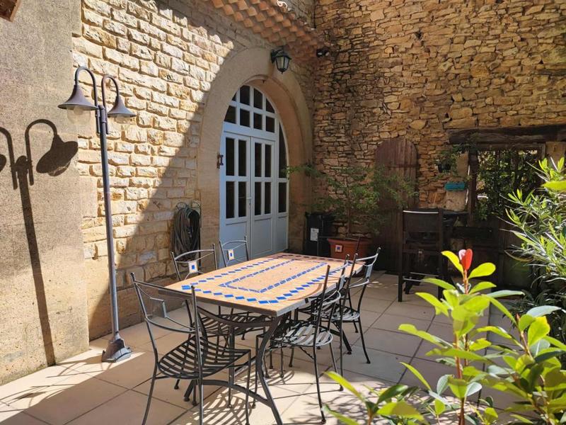 Maison - 193 m² - 6 pièces