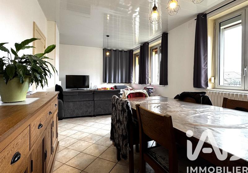 Maison - 104 m² - 5 pièces