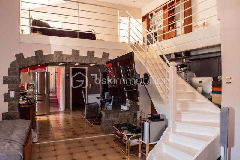 Propriété - 340 m² - 16 pièces