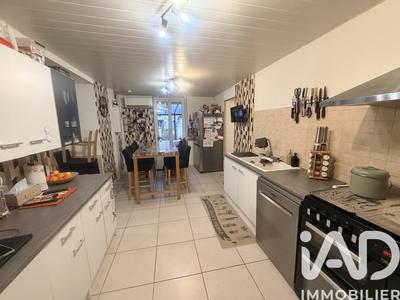 Maison - 225 m² - 8 pièces