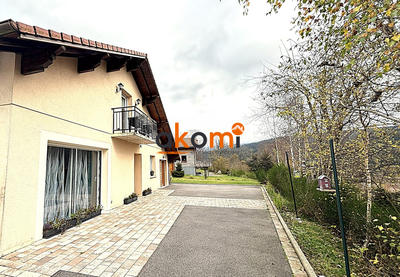 Maison - 122 m² - 7 pièces