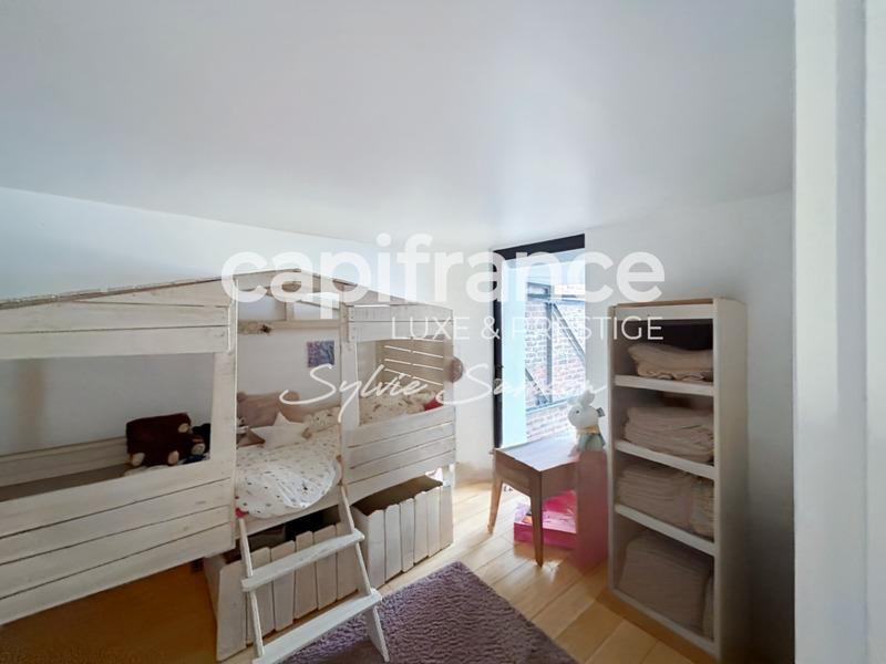 Maison - 477 m² - 12 pièces