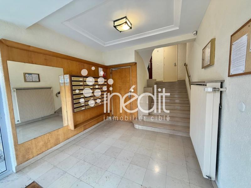 Studio - 45 m² - 1 pièce