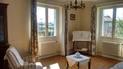 Maison - 221 m² - 5 pièces