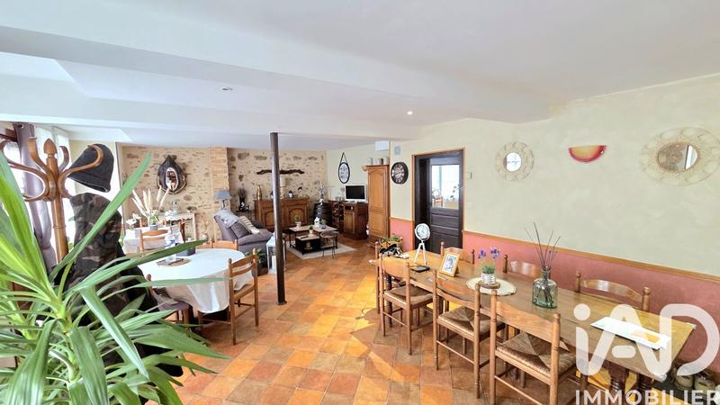 Maison - 522 m² - 11 pièces