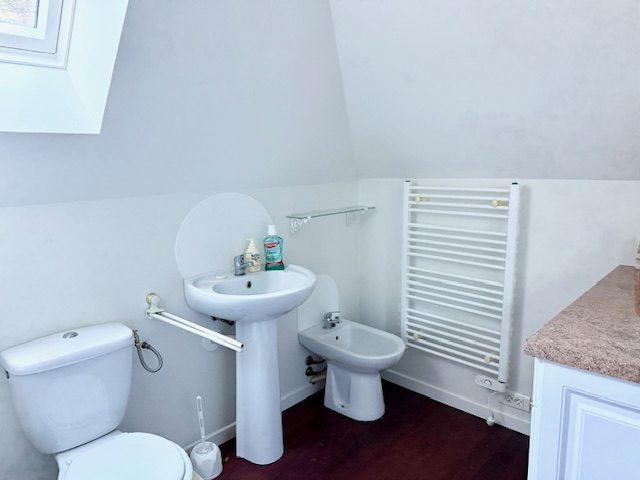 Maison - 182 m² - 7 pièces