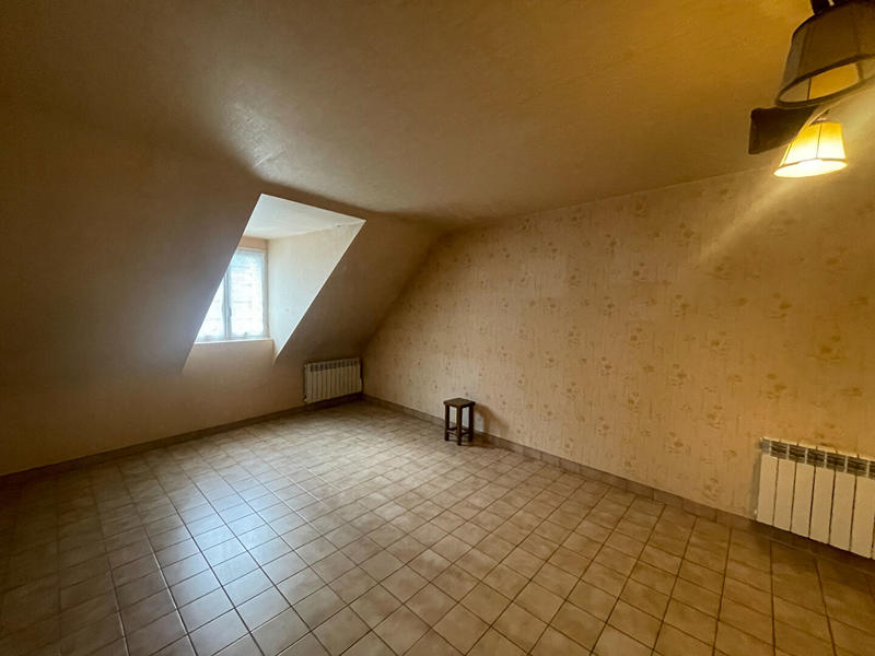 Maison - 257 m² - 11 pièces