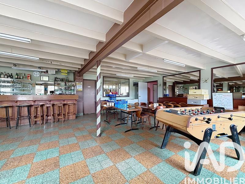 Maison - 382 m² - 5 pièces