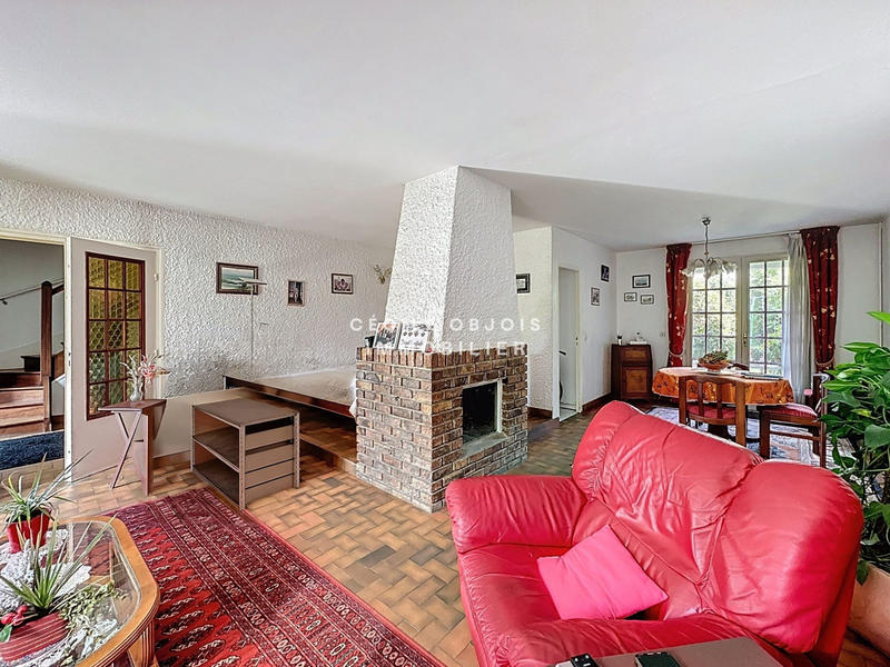 Maison - 144 m² - 7 pièces