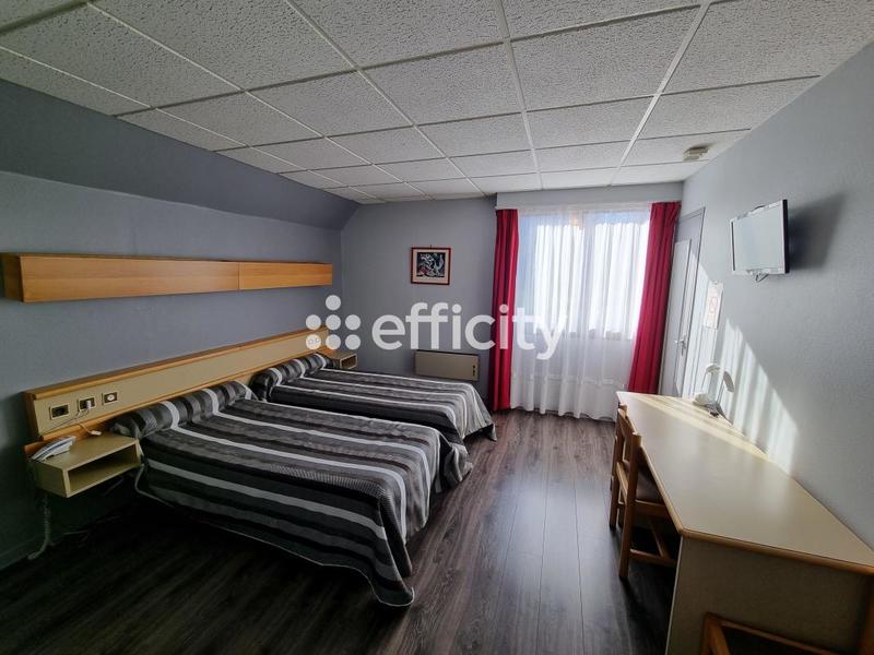 Bureau - 757 m² - 22 pièces