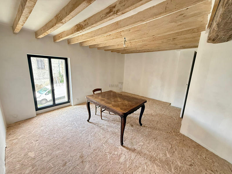 Maison - 190 m² - 4 pièces