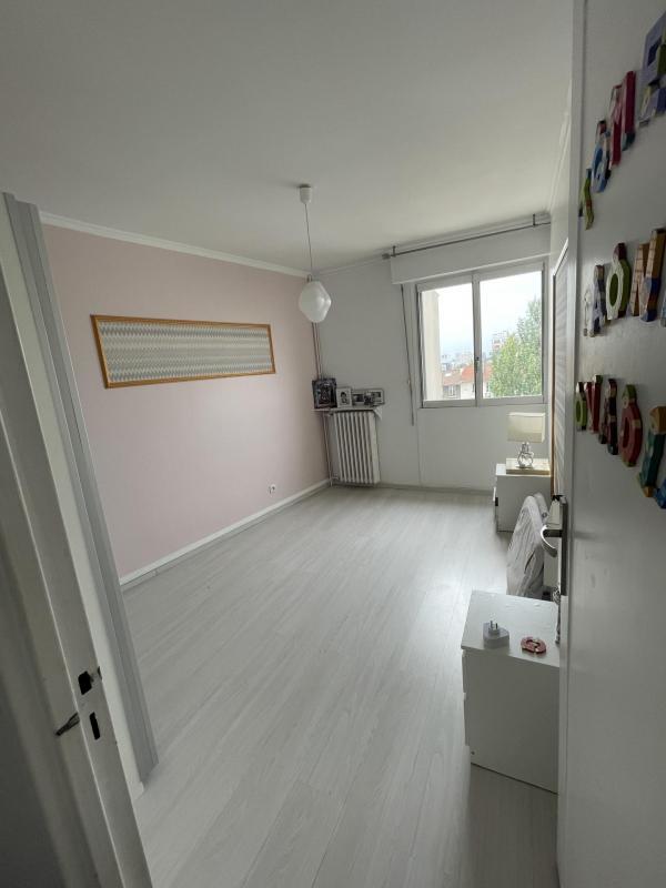 Appartement - 83 m² - 4 pièces