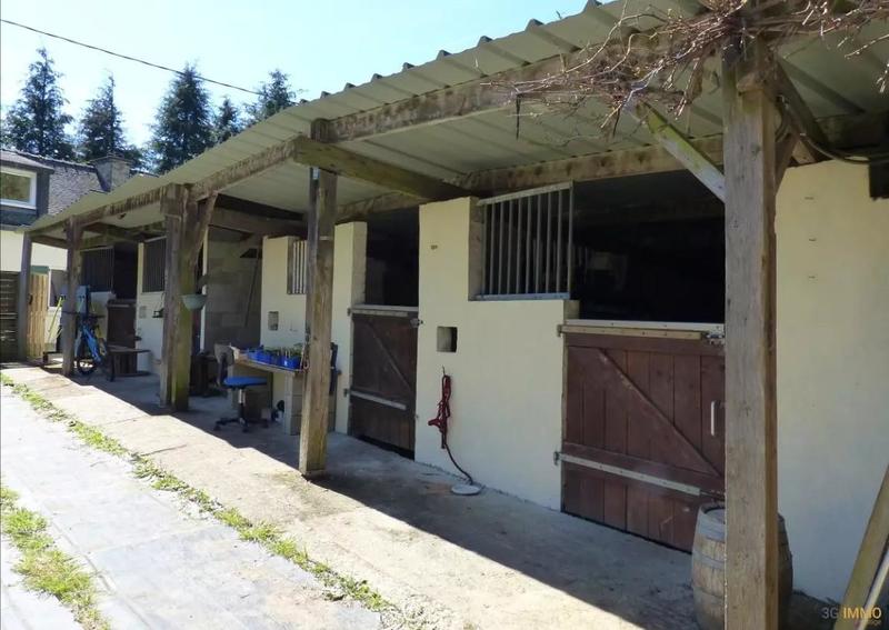 Longère - 275 m² - 11 pièces