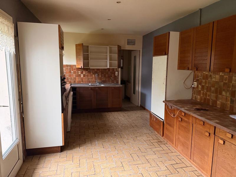 Maison - 226 m² - 7 pièces