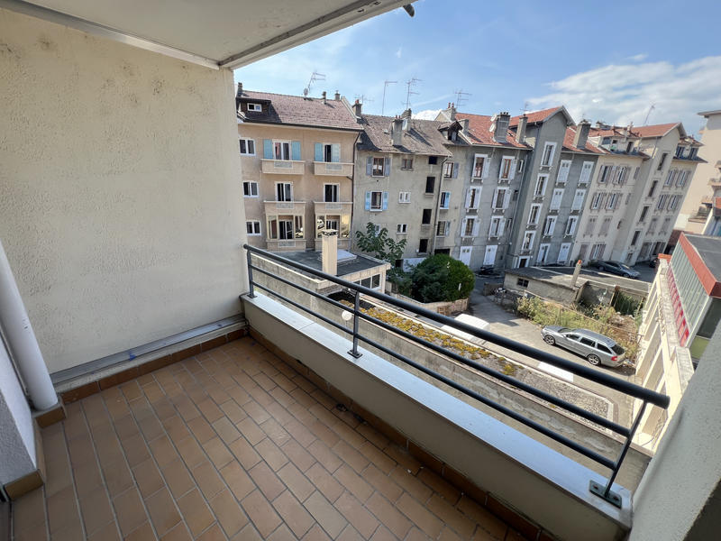 Appartement - 85 m² - 4 pièces