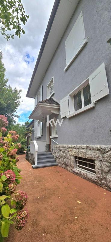 Maison de maîtres - 355 m² - 9 pièces