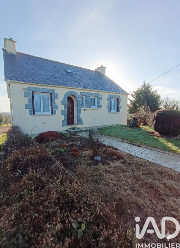 Maison - 92 m² - 6 pièces