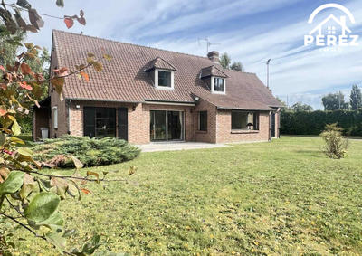 Maison - 205 m² - 8 pièces