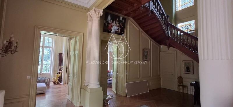 Château - 1 000 m² - 18 pièces