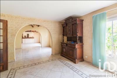 Maison - 250 m² - 8 pièces