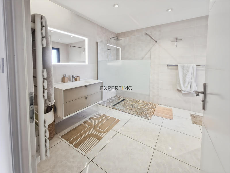 Villa - 115 m² - 4 pièces