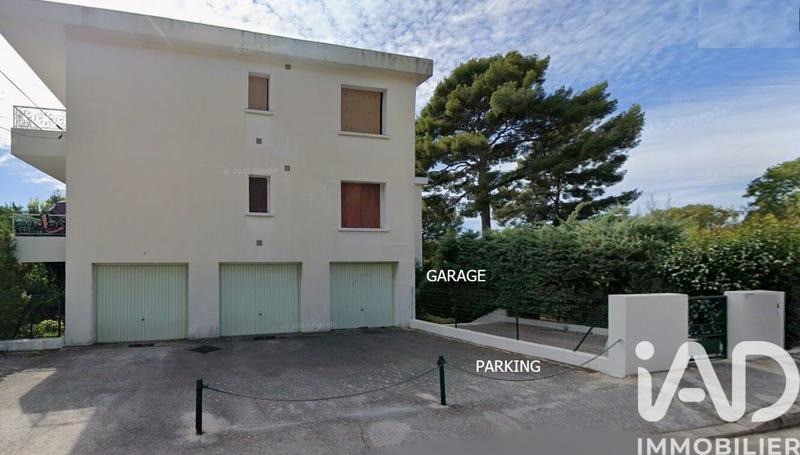 Parking - 15 m²