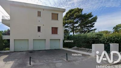 Parking - 15 m²