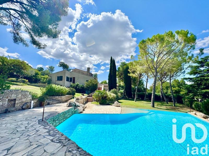 Maison de maîtres - 261 m² - 10 pièces