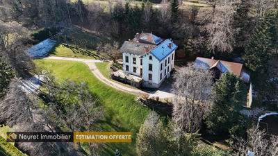 Propriété - 360 m² - 12 pièces