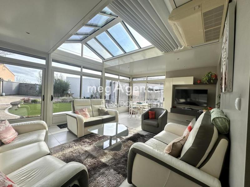 Maison - 215 m² - 7 pièces