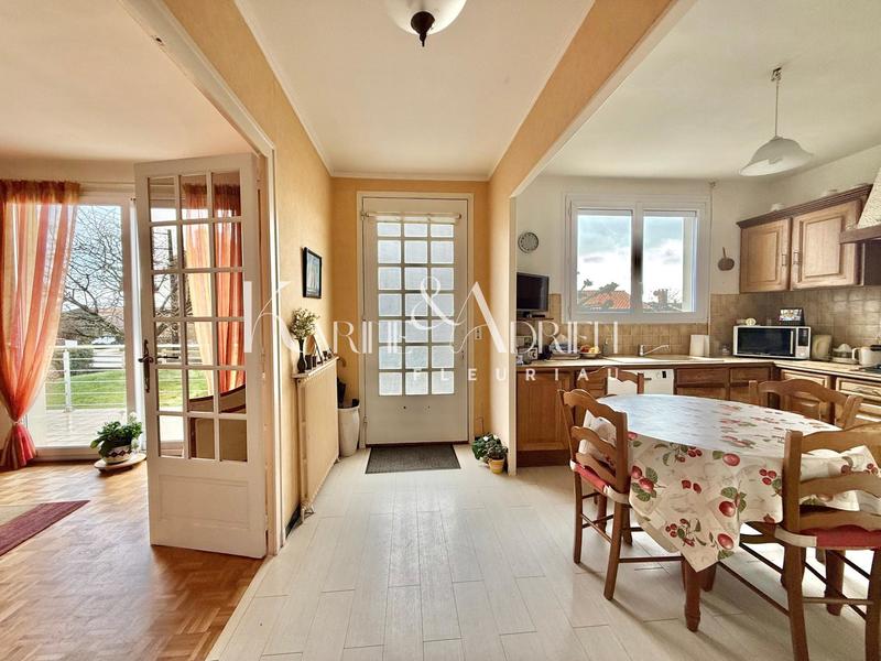 Maison - 94 m² - 5 pièces