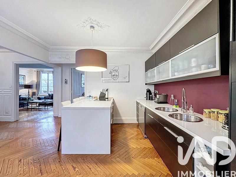 Appartement - 177 m² - 7 pièces