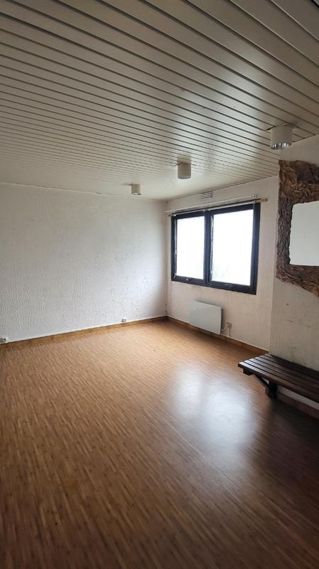 Maison - 219 m² - 10 pièces