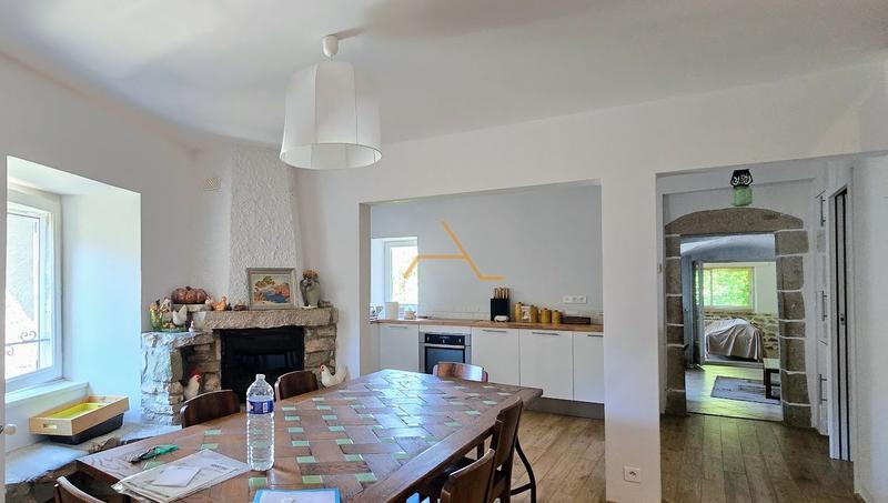 Maison de village - 151 m² - 6 pièces