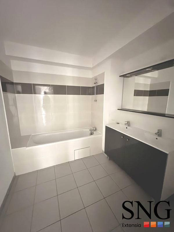 Appartement - 79 m² - 4 pièces