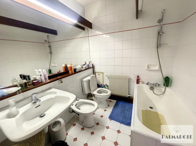 Appartement - 76 m² - 4 pièces