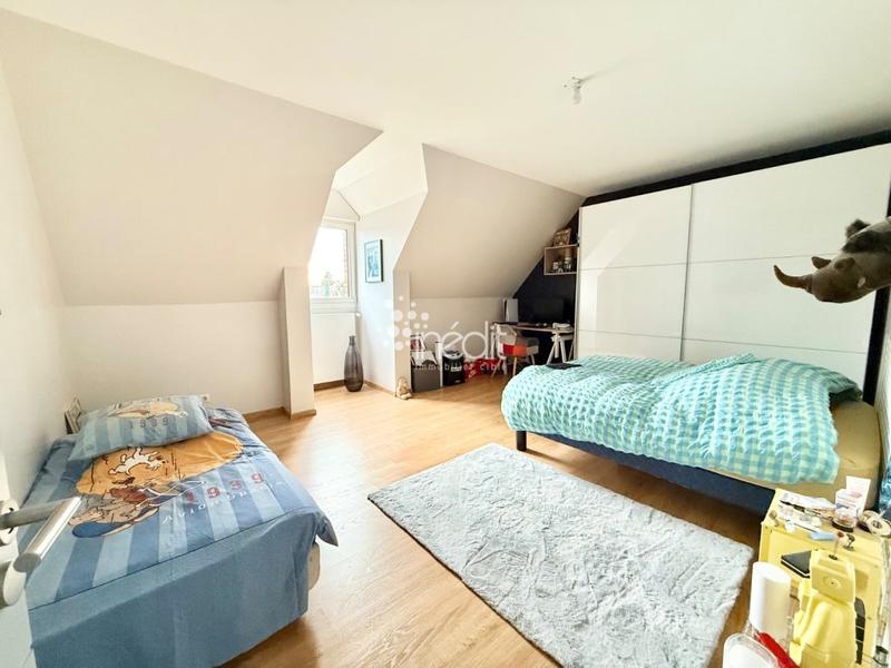 Maison d'architecte - 237 m² - 7 pièces