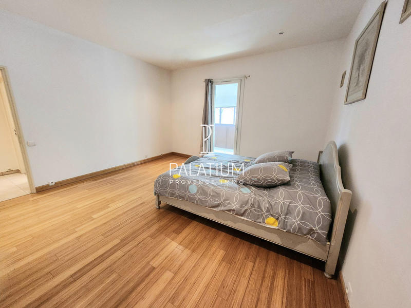 Duplex - 170 m² - 5 pièces