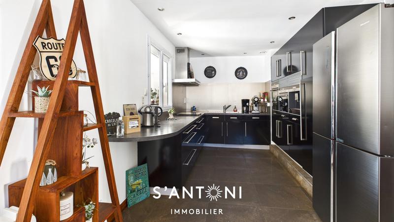 Maison - 160 m² - 5 pièces