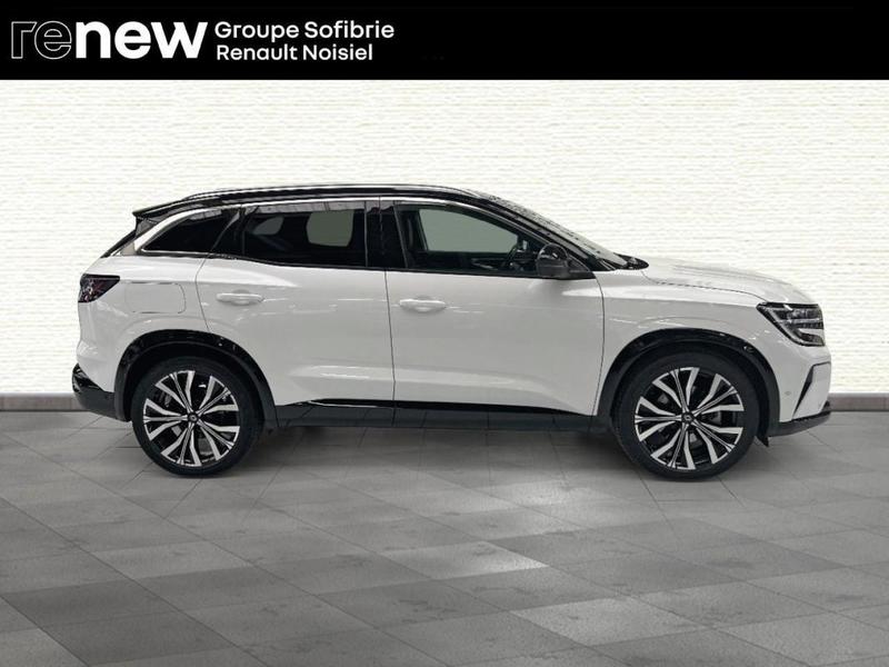 Renault Austral E-Tech hybrid 200 Iconic