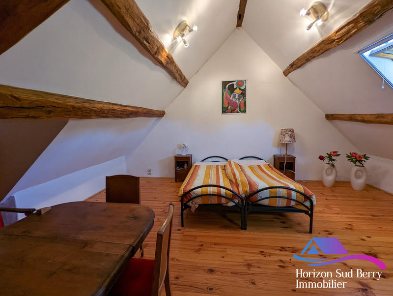 Maison - 220 m² - 8 pièces