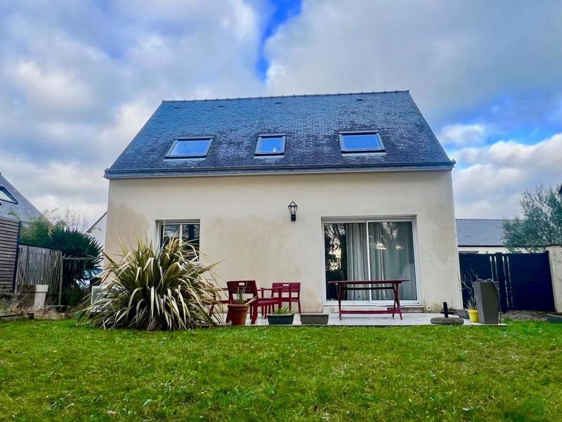 Maison - 85 m² - 5 pièces