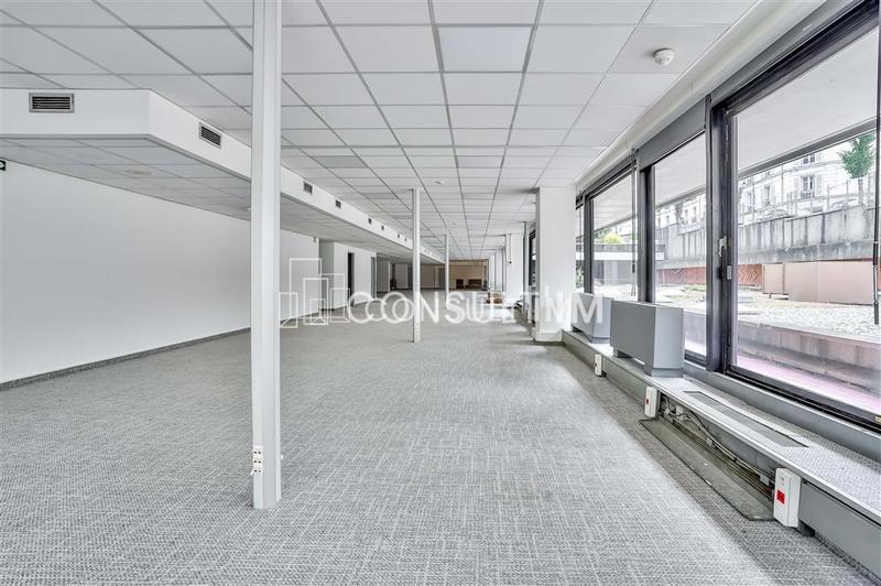 Bureau - 1 164 m²
