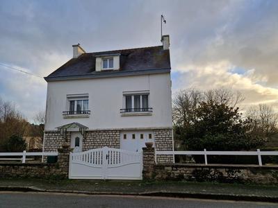 Maison - 140 m² - 4 pièces