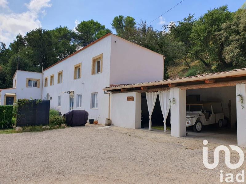 Maison - 220 m² - 8 pièces