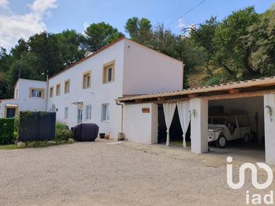 Maison - 220 m² - 8 pièces