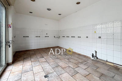 Local commercial - 43 m² - 2 pièces